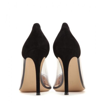 Scarpe in pelle con tacco alto con parti trasparenti e metalliche.