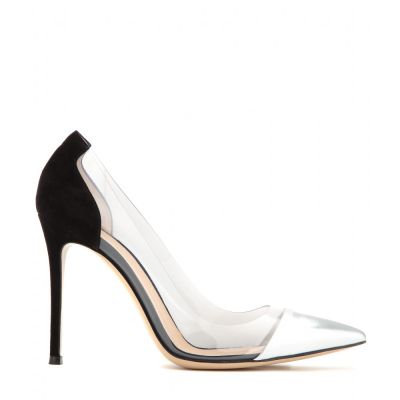 Scarpe in pelle con tacco alto con parti trasparenti e metalliche.