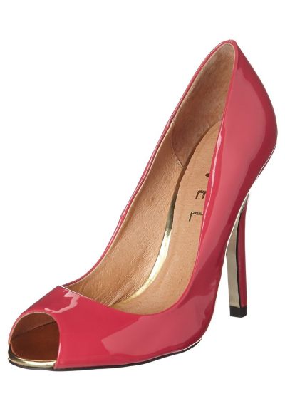 Scarpe-dipendente